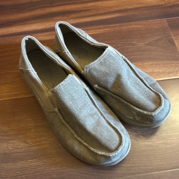 🌿SALE🌿CROCS Denim Shoes size 6 - Picture 1 of 9